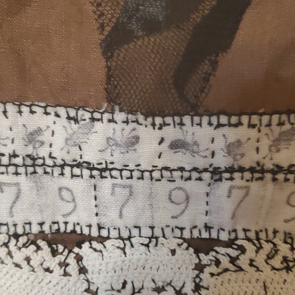 Transformations by Helen brown linen tank embellished w black lace size medium - Picture 8 of 9